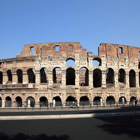 Appartamento D'Epoca Colosseo Art Gallery روما المظهر الخارجي الصورة