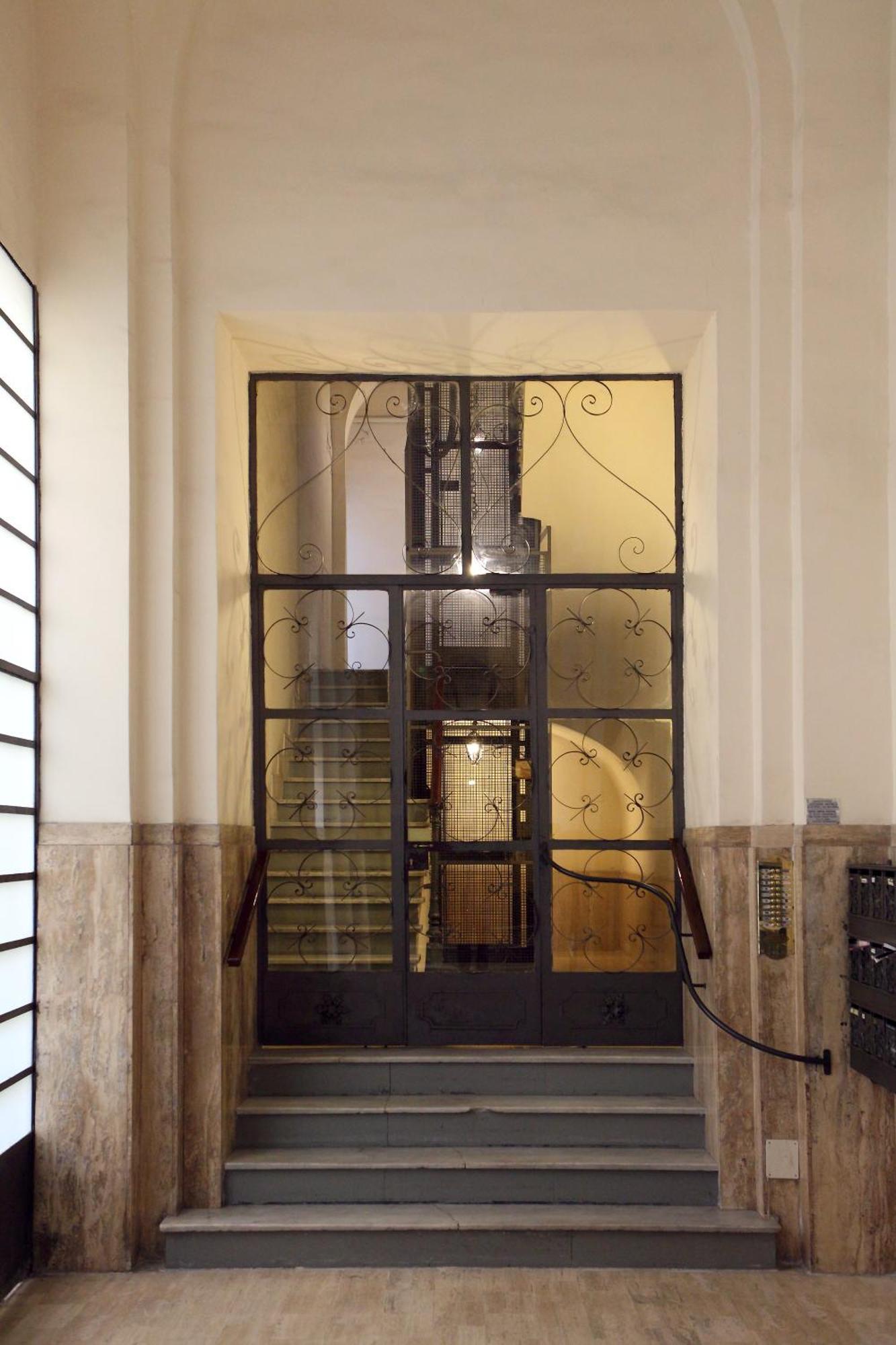 Appartamento D'Epoca Colosseo Art Gallery روما المظهر الخارجي الصورة