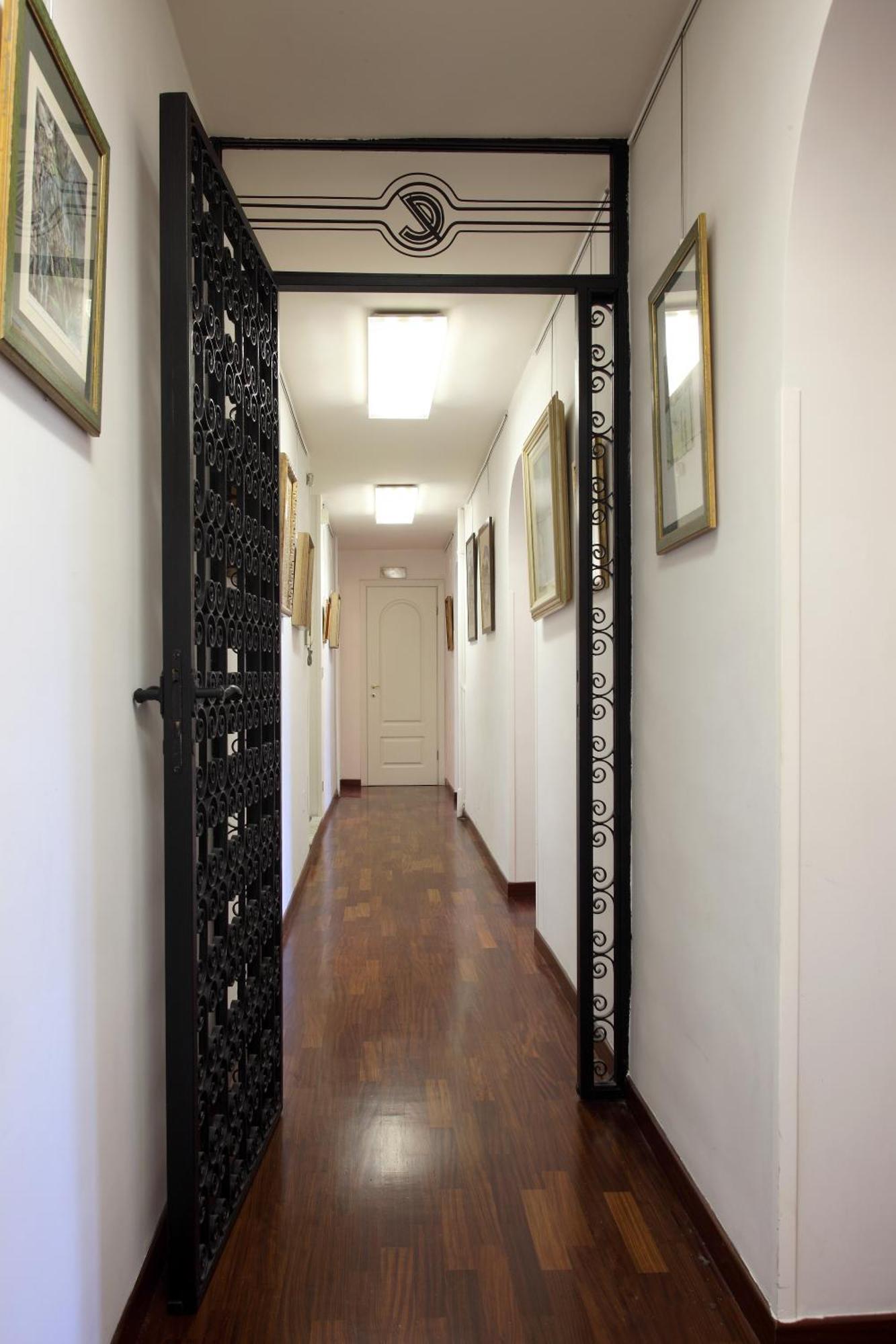 Appartamento D'Epoca Colosseo Art Gallery روما المظهر الخارجي الصورة