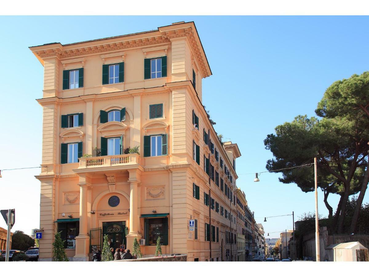 Appartamento D'Epoca Colosseo Art Gallery روما المظهر الخارجي الصورة